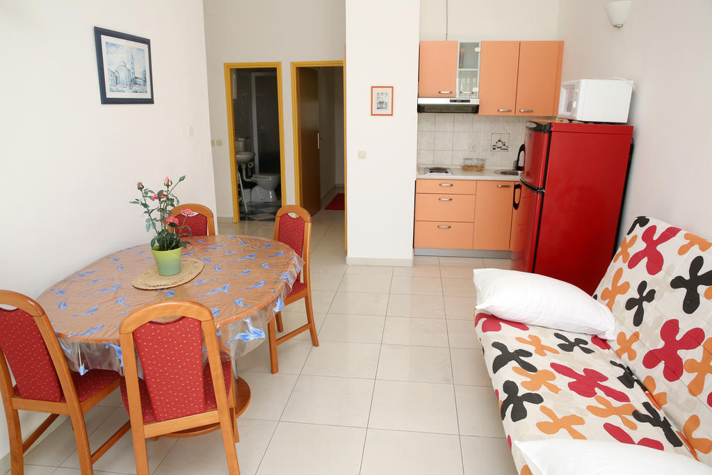 Apartmani Ukalovic Задар Екстериор снимка