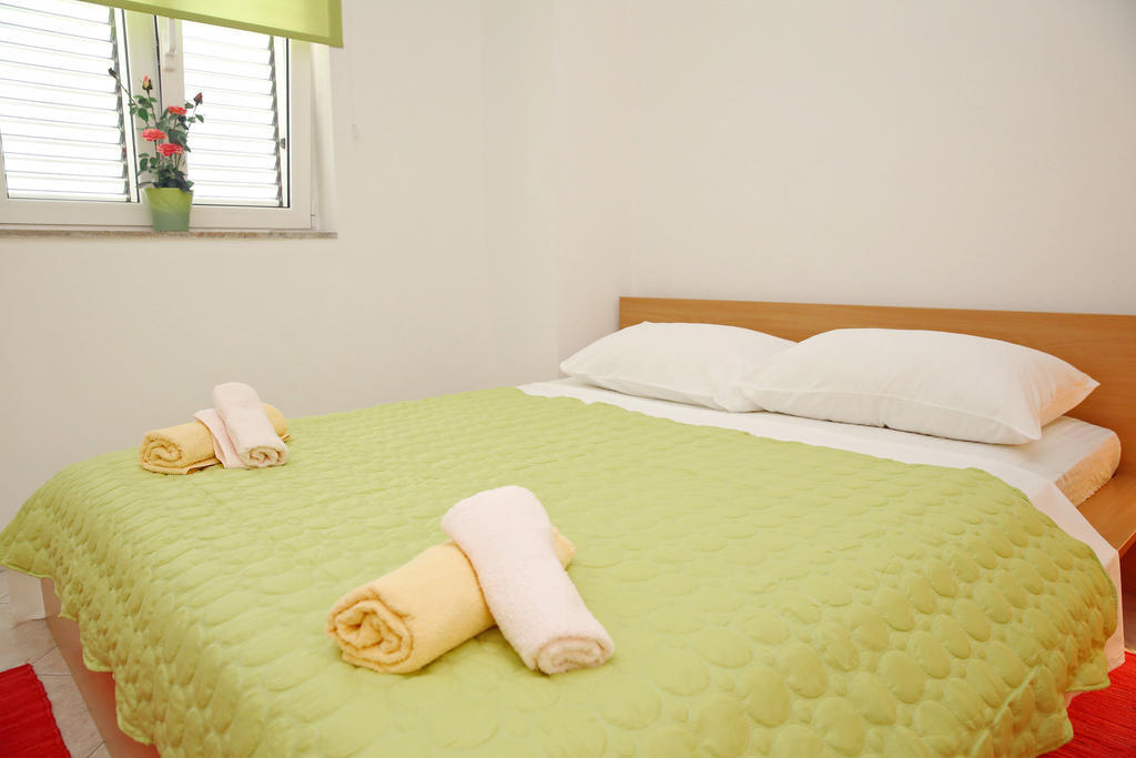 Apartmani Ukalovic Задар Екстериор снимка